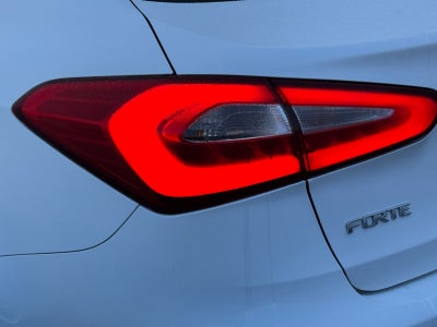 2016 Kia Forte 2.0 SX 4 p At