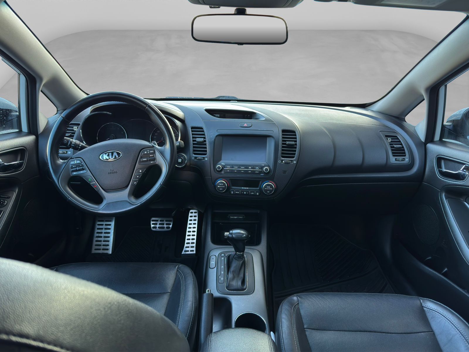 2016 Kia Forte 2.0 SX 4 p At