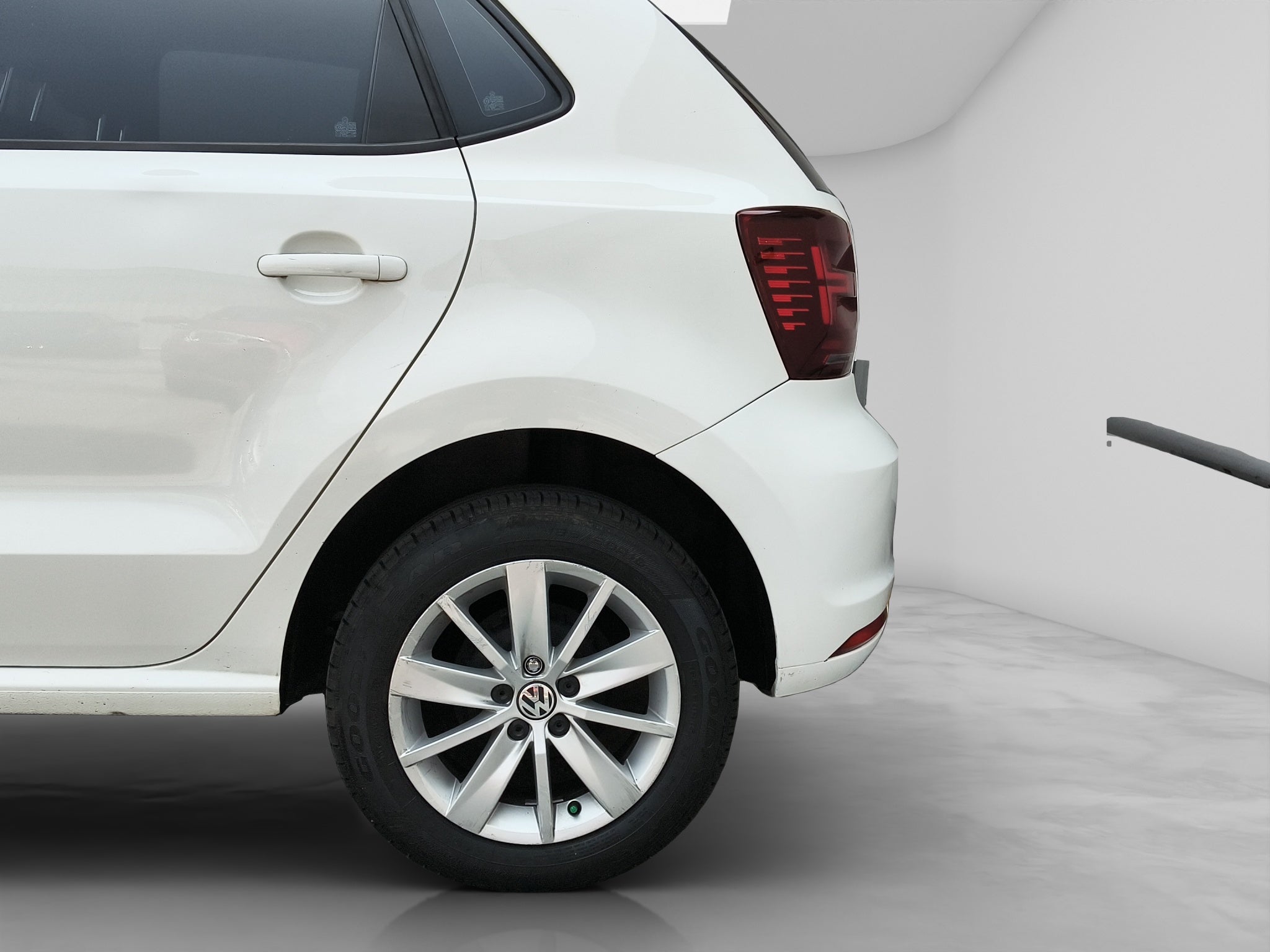 2018 Volkswagen Polo 1.6 L4 Mt