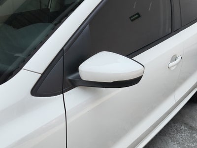 2018 Volkswagen Polo 1.6 L4 Mt