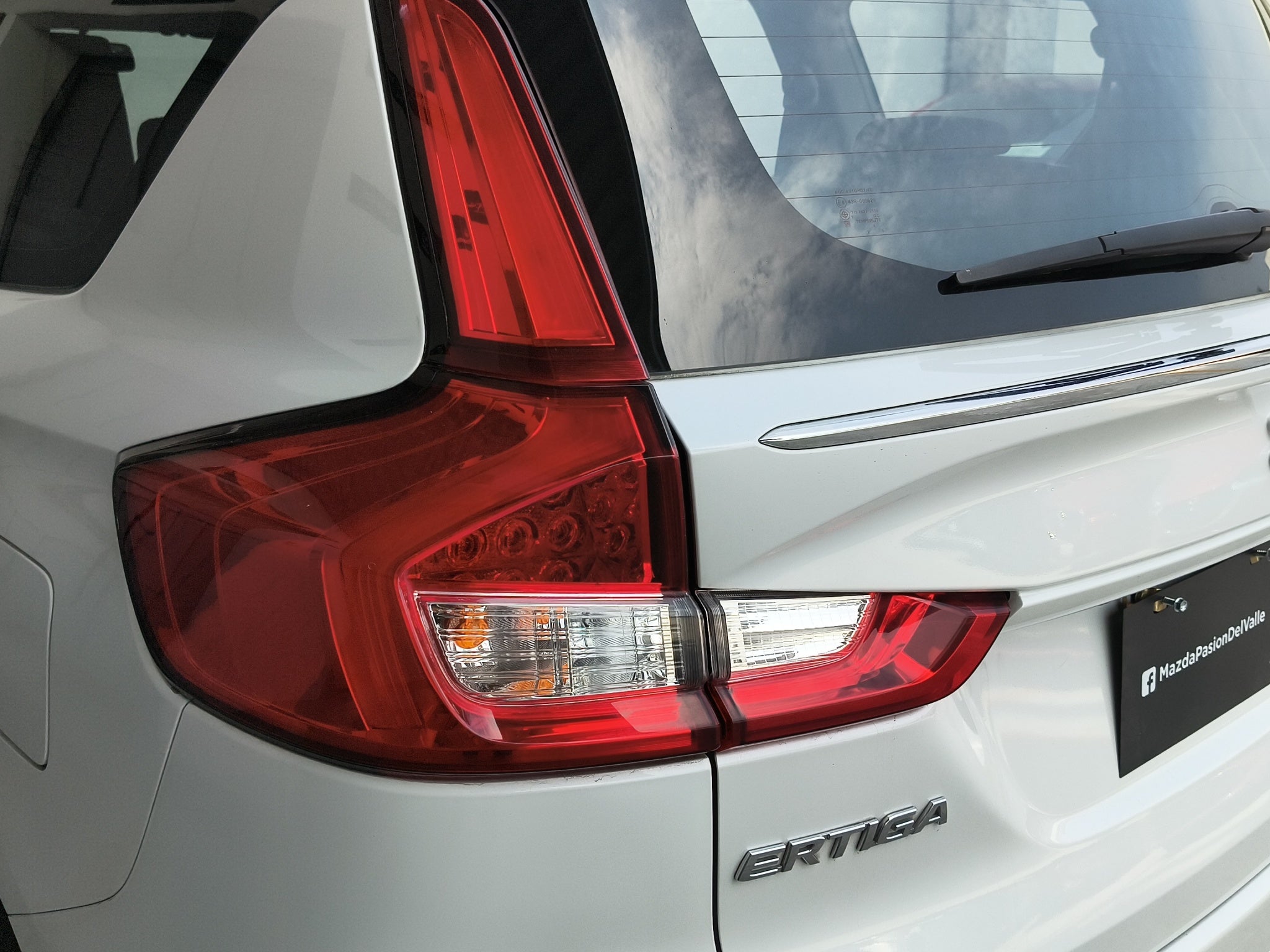 2025 Suzuki Ertiga 1.5 Boostergreen Glx At