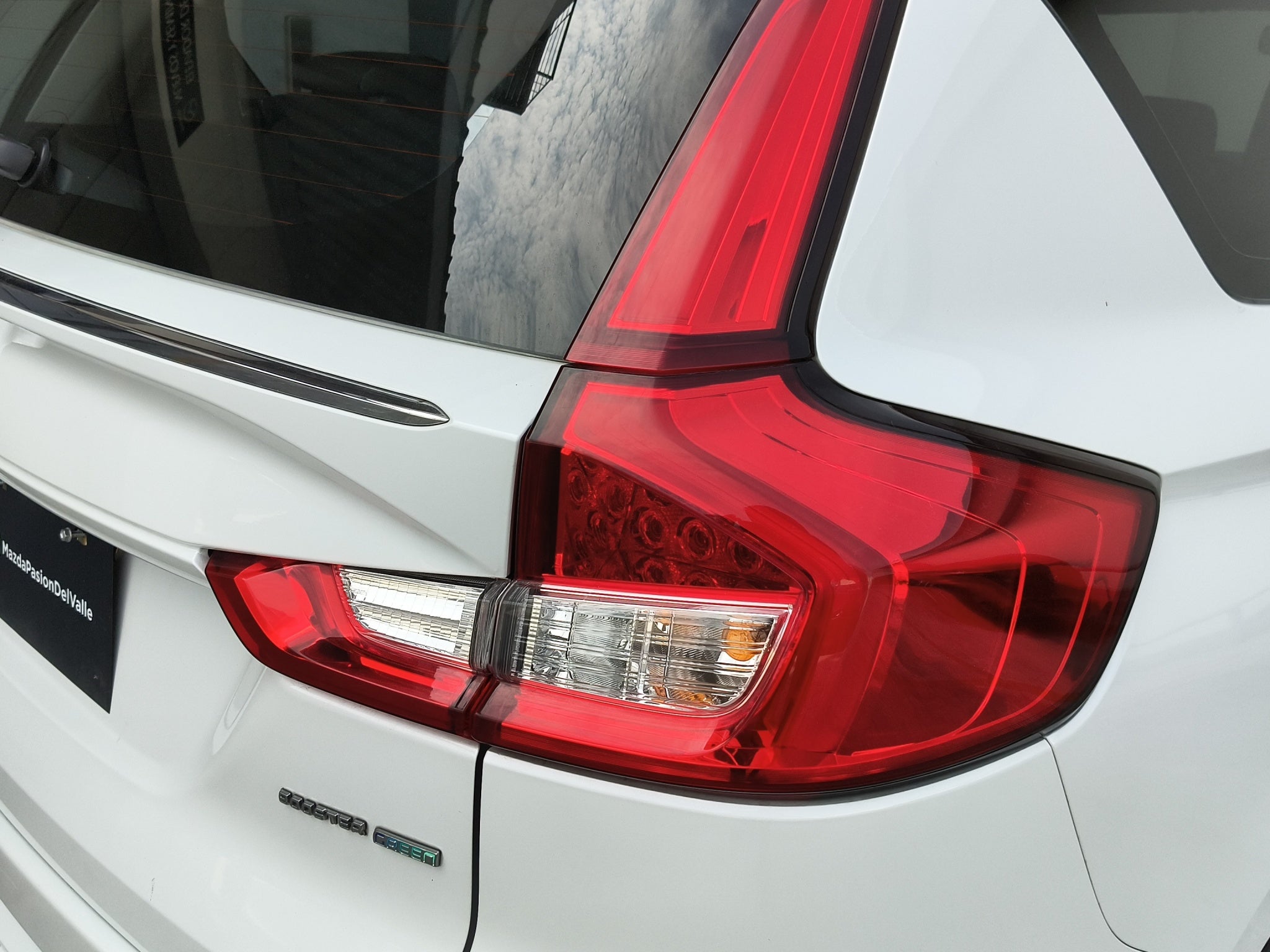2025 Suzuki Ertiga 1.5 Boostergreen Glx At