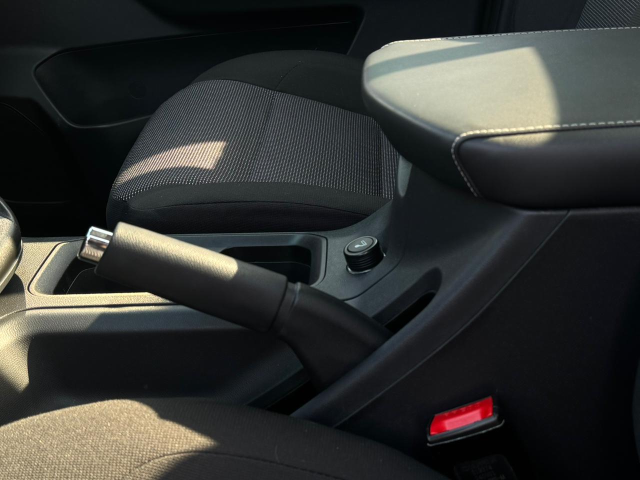 2025 RAM 1200 2.4 Tradesman Crew Cab Mt