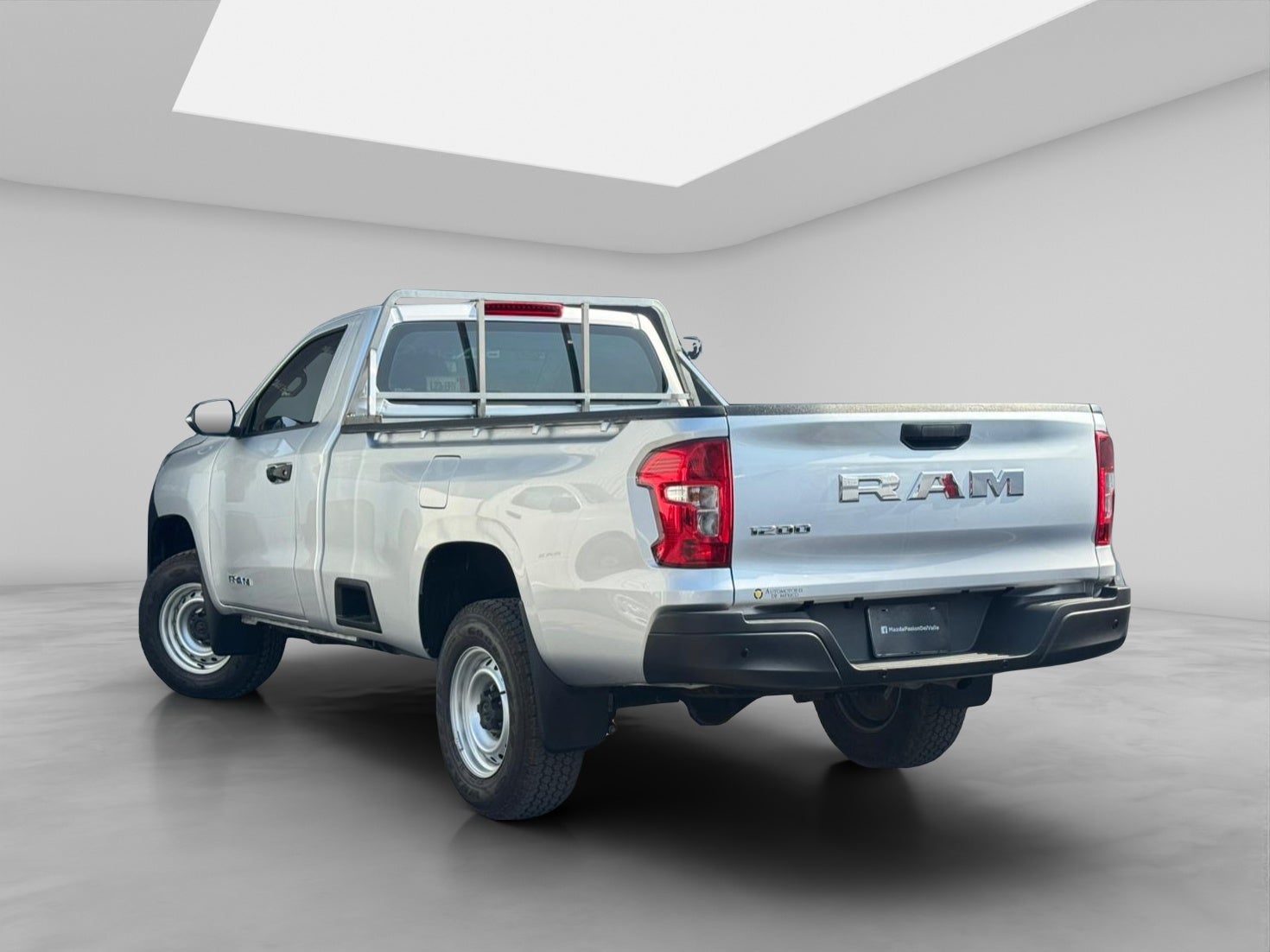 2025 RAM 1200 2.4 Tradesman Crew Cab Mt