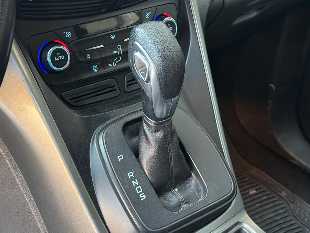 2019 Ford Escape 2.5 S Plus At