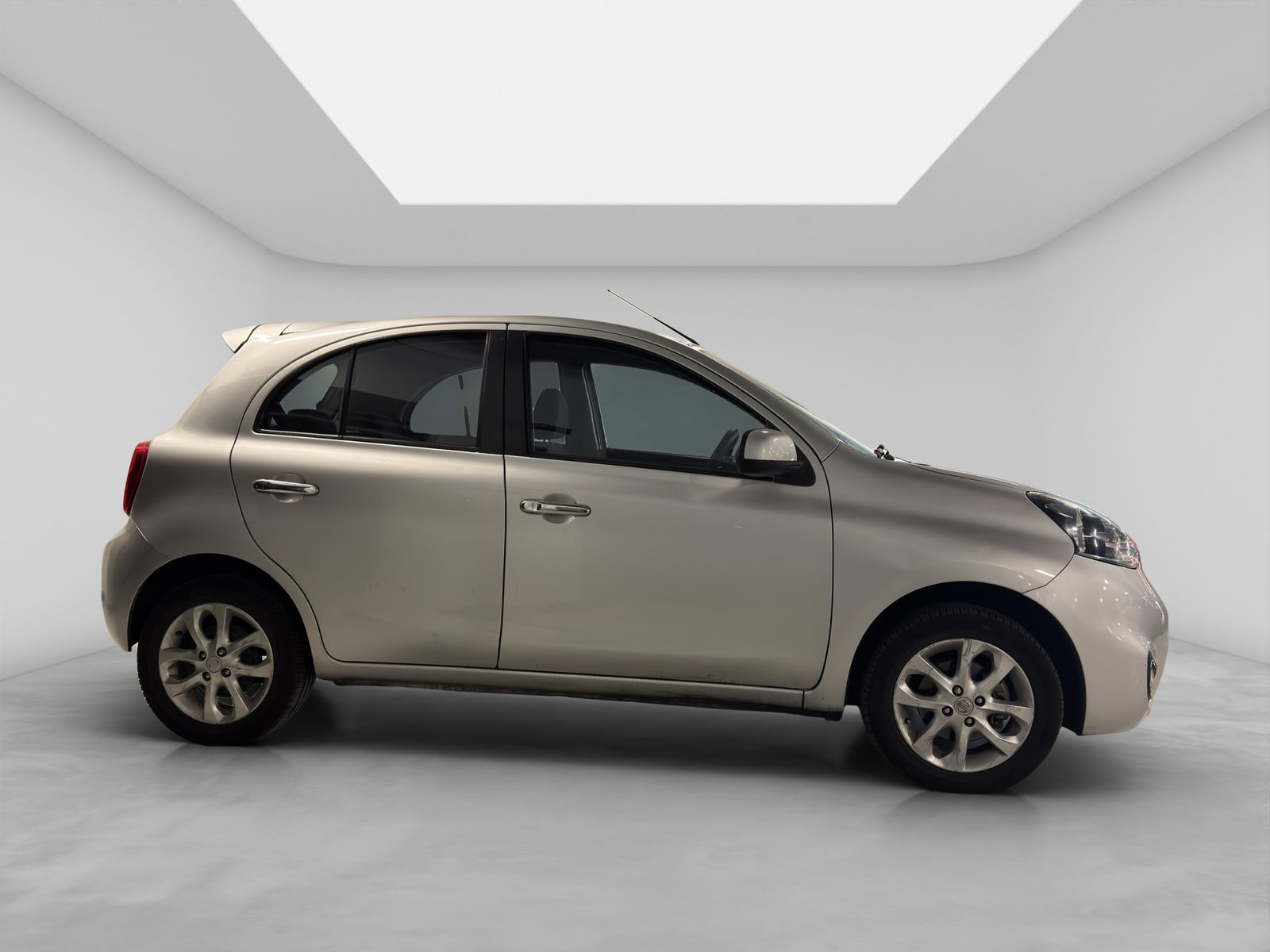 2016 Nissan March 1.6 Advance At