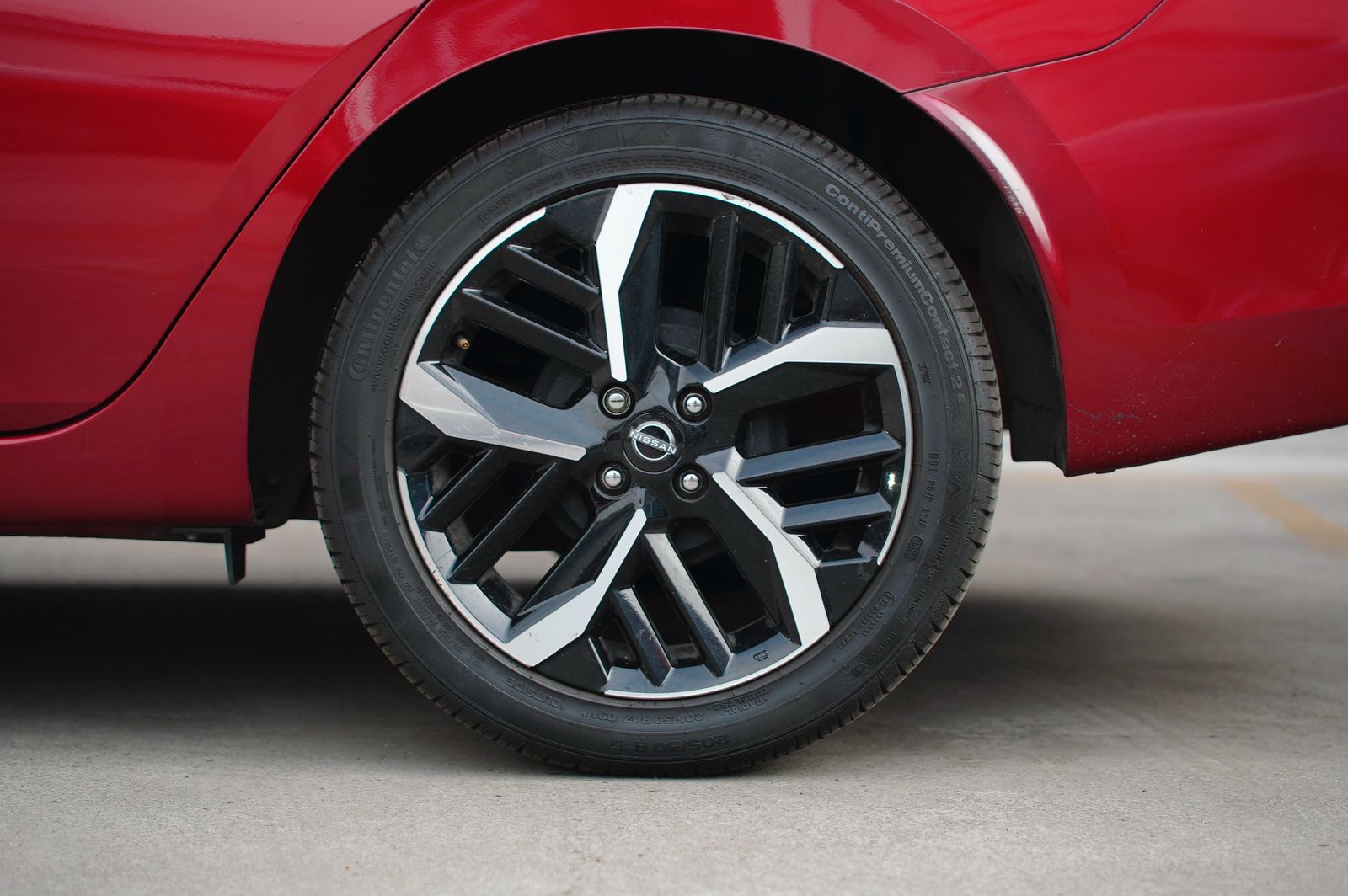 2024 Nissan Versa 1.6 SR At