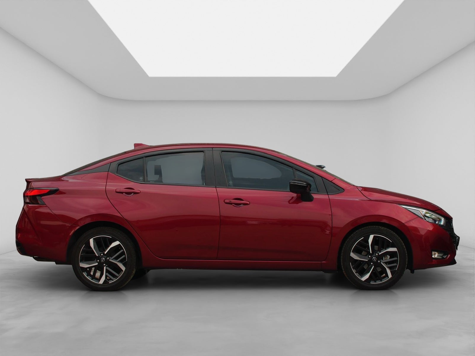 2024 Nissan Versa 1.6 SR At