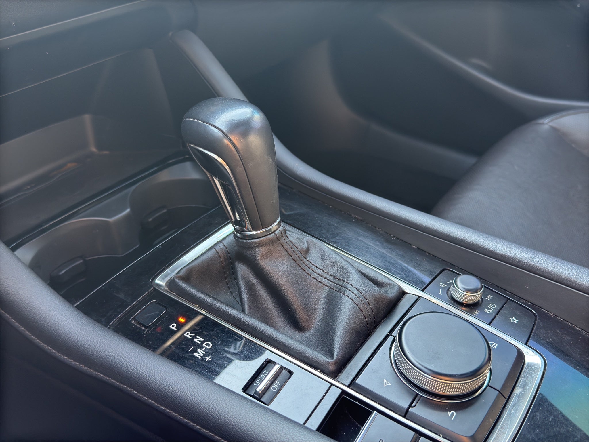 2024 Mazda Mazda 3 2.5 Signature Hb At