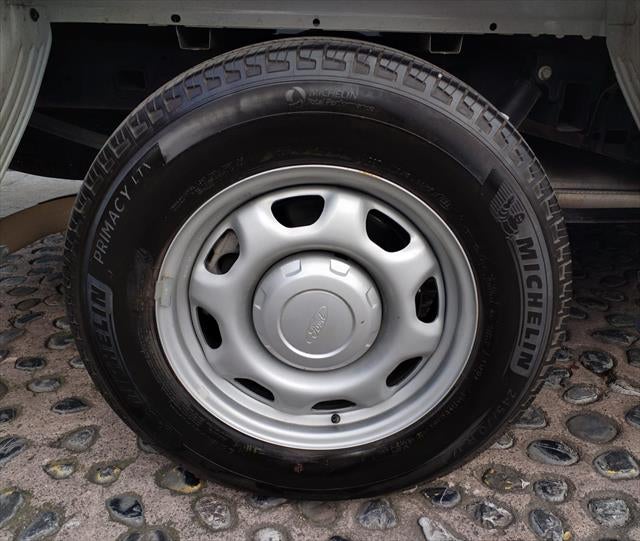 2023 Ford F-150 3.3 XL Doble Cabina V6 4x2 At