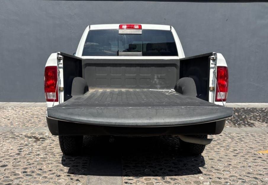 2020 RAM 1500 3.6 V6 Crew Cab SLT At