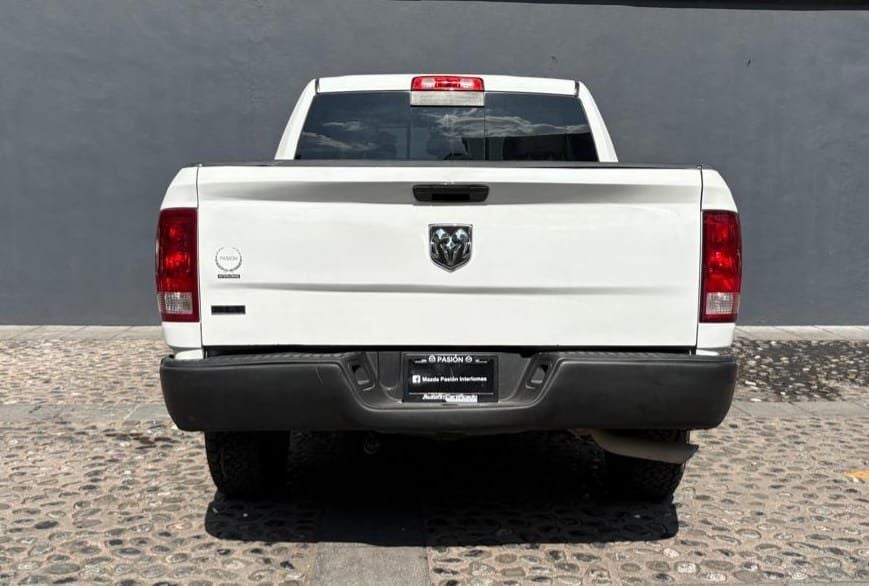 2020 RAM 1500 3.6 V6 Crew Cab SLT At