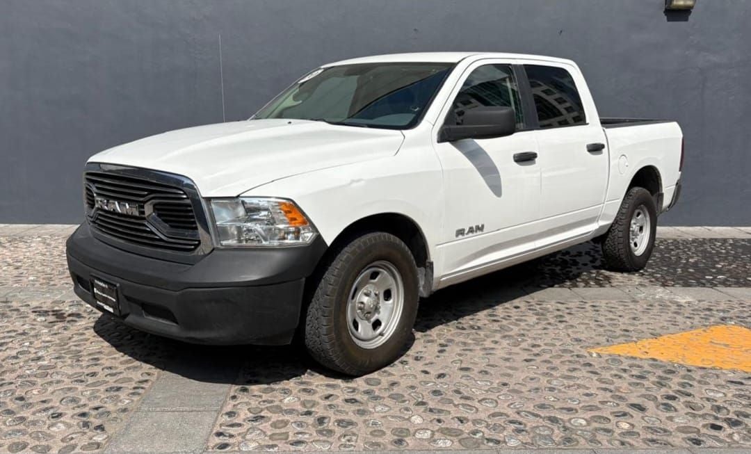 2020 RAM 1500 3.6 V6 Crew Cab SLT At