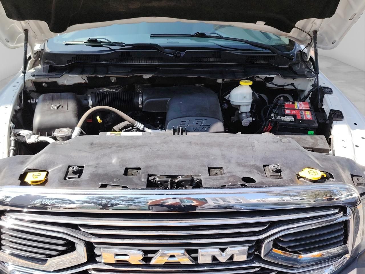 2020 RAM 1500 3.6 V6 Crew Cab SLT 4x4 At