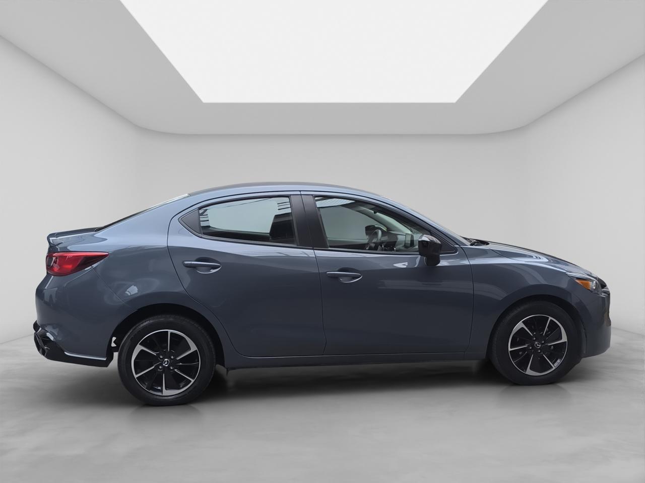 2025 Mazda Mazda 2 2.0 Signature Sedan At