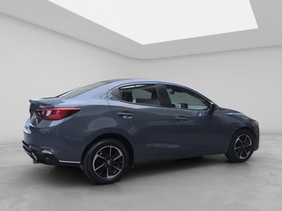 2025 Mazda Mazda 2 2.0 Signature Sedan At