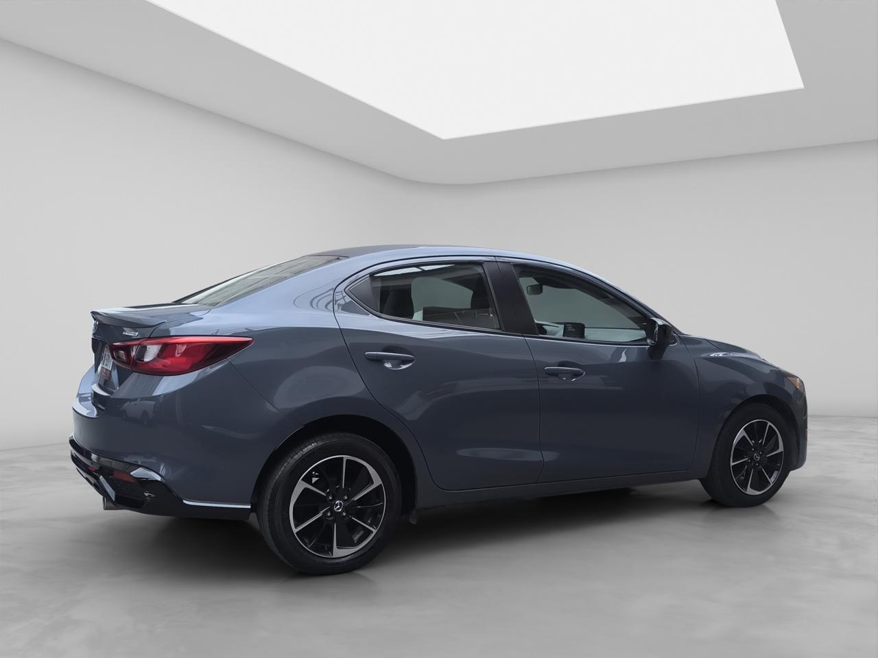 2025 Mazda Mazda 2 2.0 Signature Sedan At