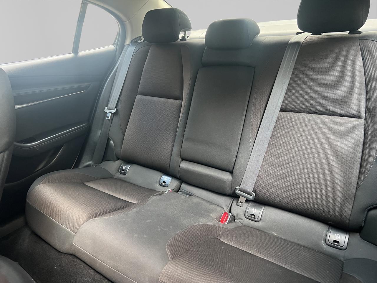 2021 Mazda Mazda 3 2.5 i Sport Sedan Mt