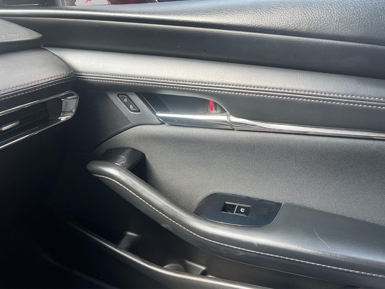 2021 Mazda Mazda 3 2.5 i Sport Sedan Mt