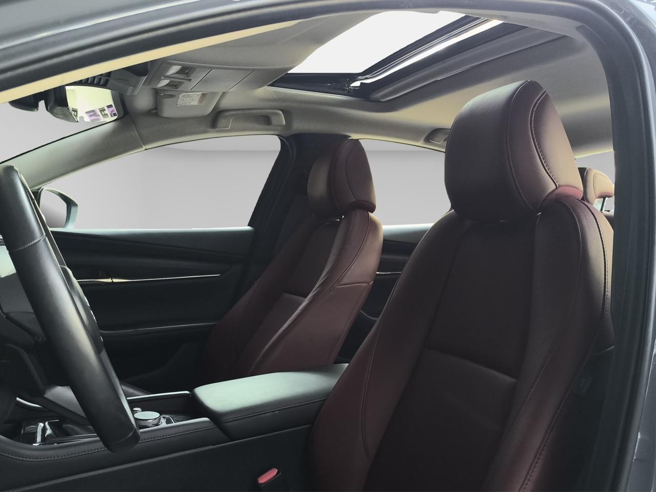 2025 Mazda Mazda 3 2.5 Signature Sedan At