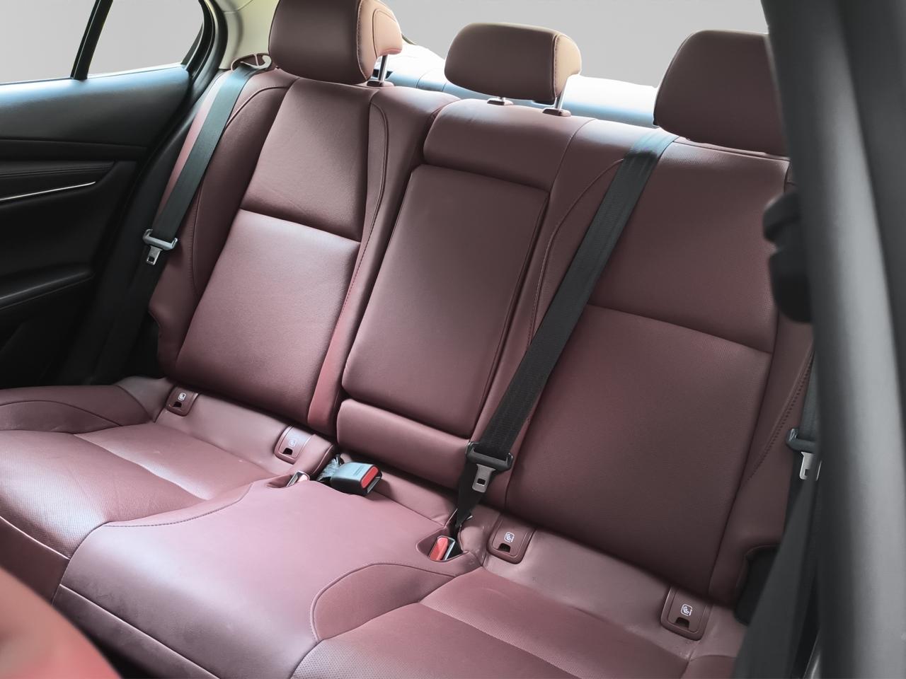 2025 Mazda Mazda 3 2.5 Signature Sedan At