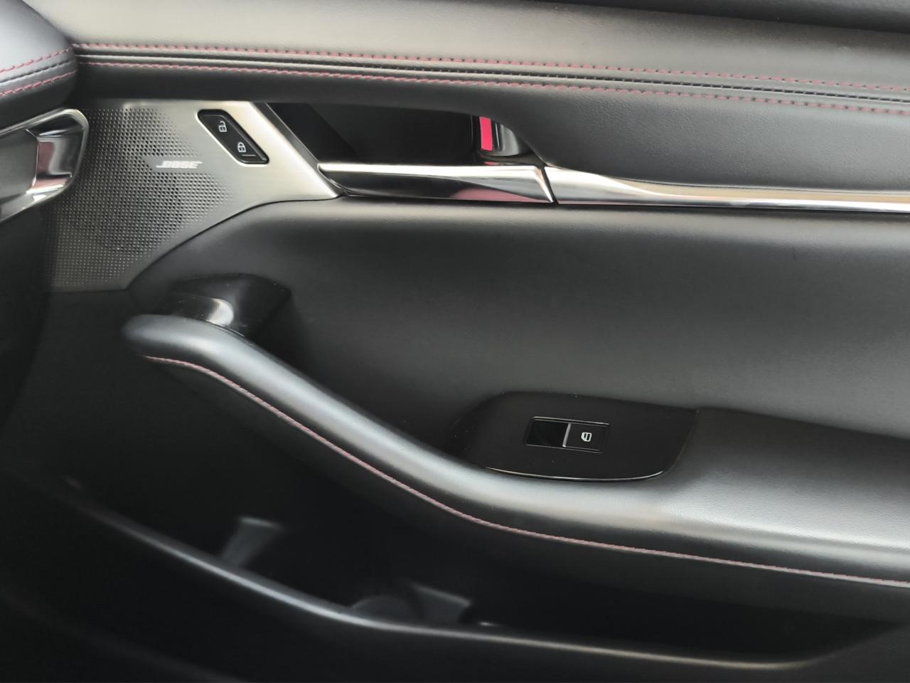 2025 Mazda Mazda 3 2.5 Signature Sedan At