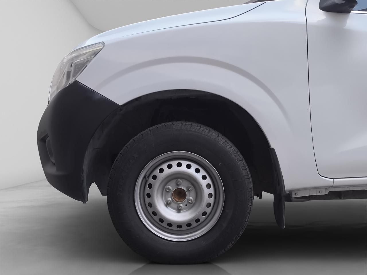 2020 Nissan NP300 2.5 Doble Cabina Se Aa Pack Seg Mt