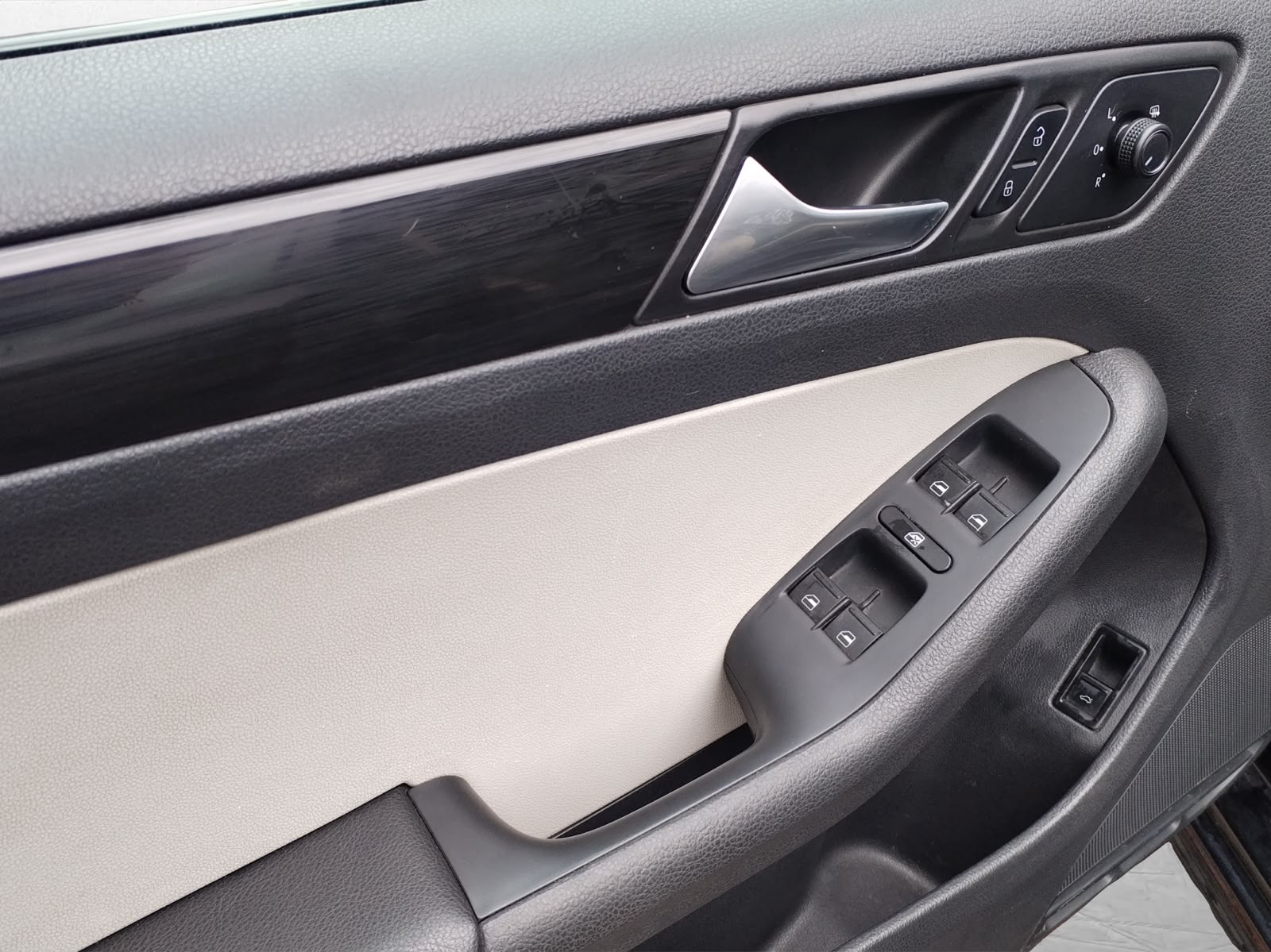 2016 Volkswagen Jetta 2.0 Live At