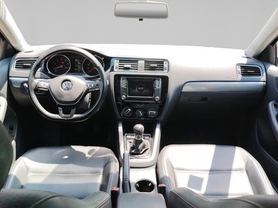 2018 Volkswagen Jetta 2.5 Sportline Mt