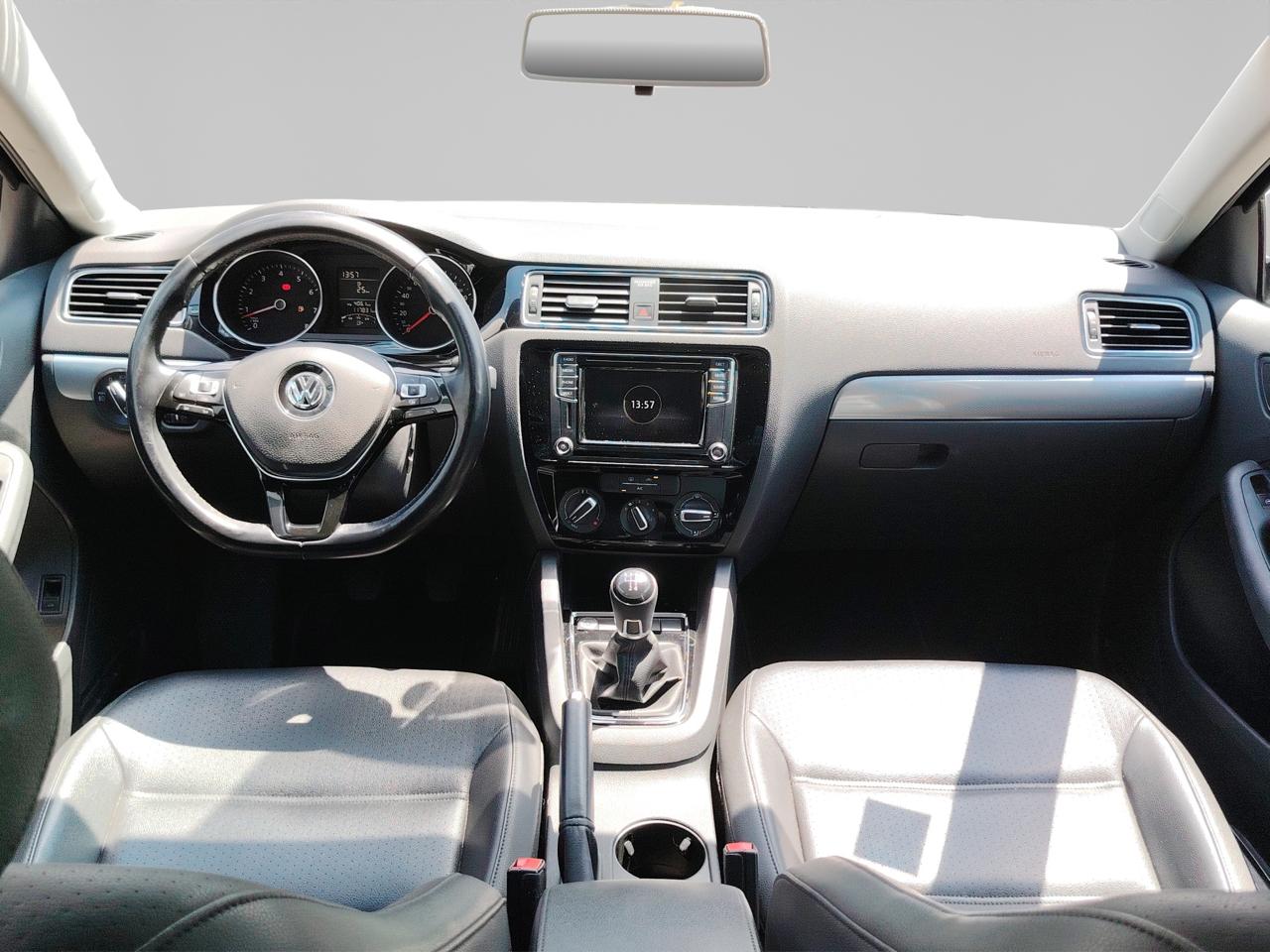 2018 Volkswagen Jetta 2.5 Sportline Mt