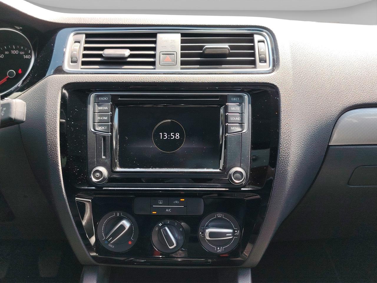 2018 Volkswagen Jetta 2.5 Sportline Mt