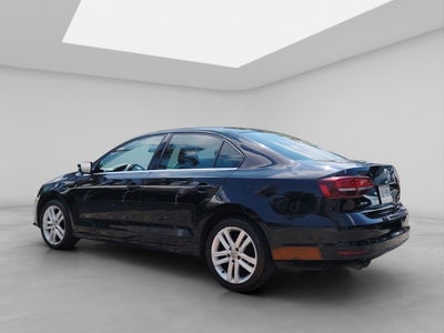 2018 Volkswagen Jetta 2.5 Sportline Mt