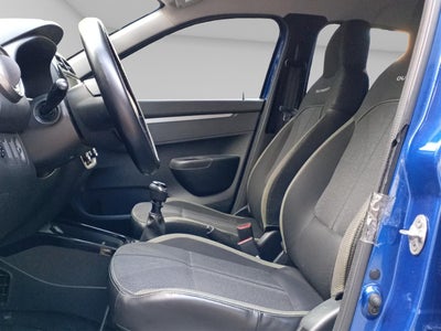 2025 Renault Kwid 1.0 Outsider Mt