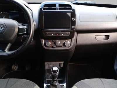 2025 Renault Kwid 1.0 Outsider Mt