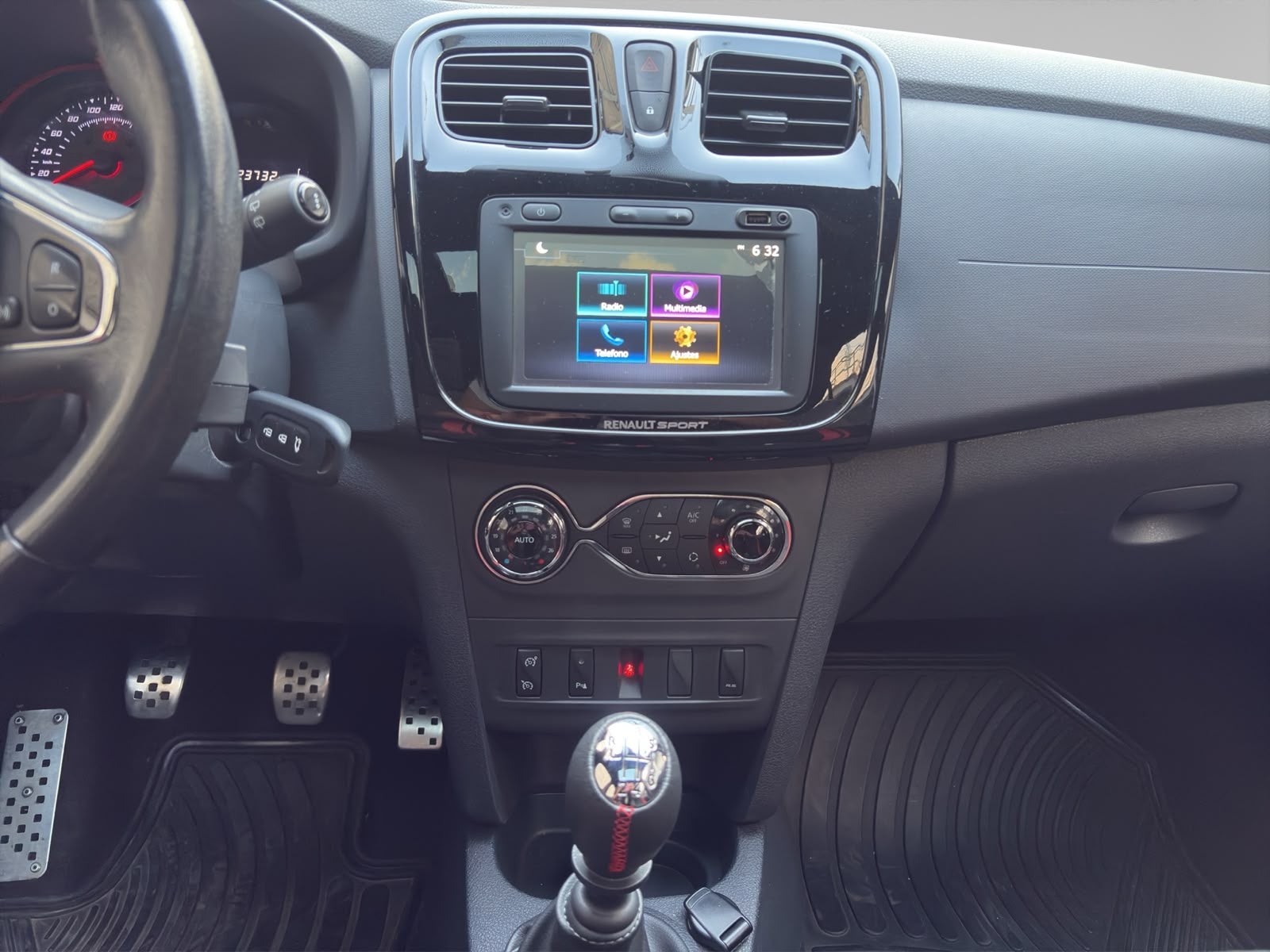 2020 Renault Sandero 2.0 RS Mt