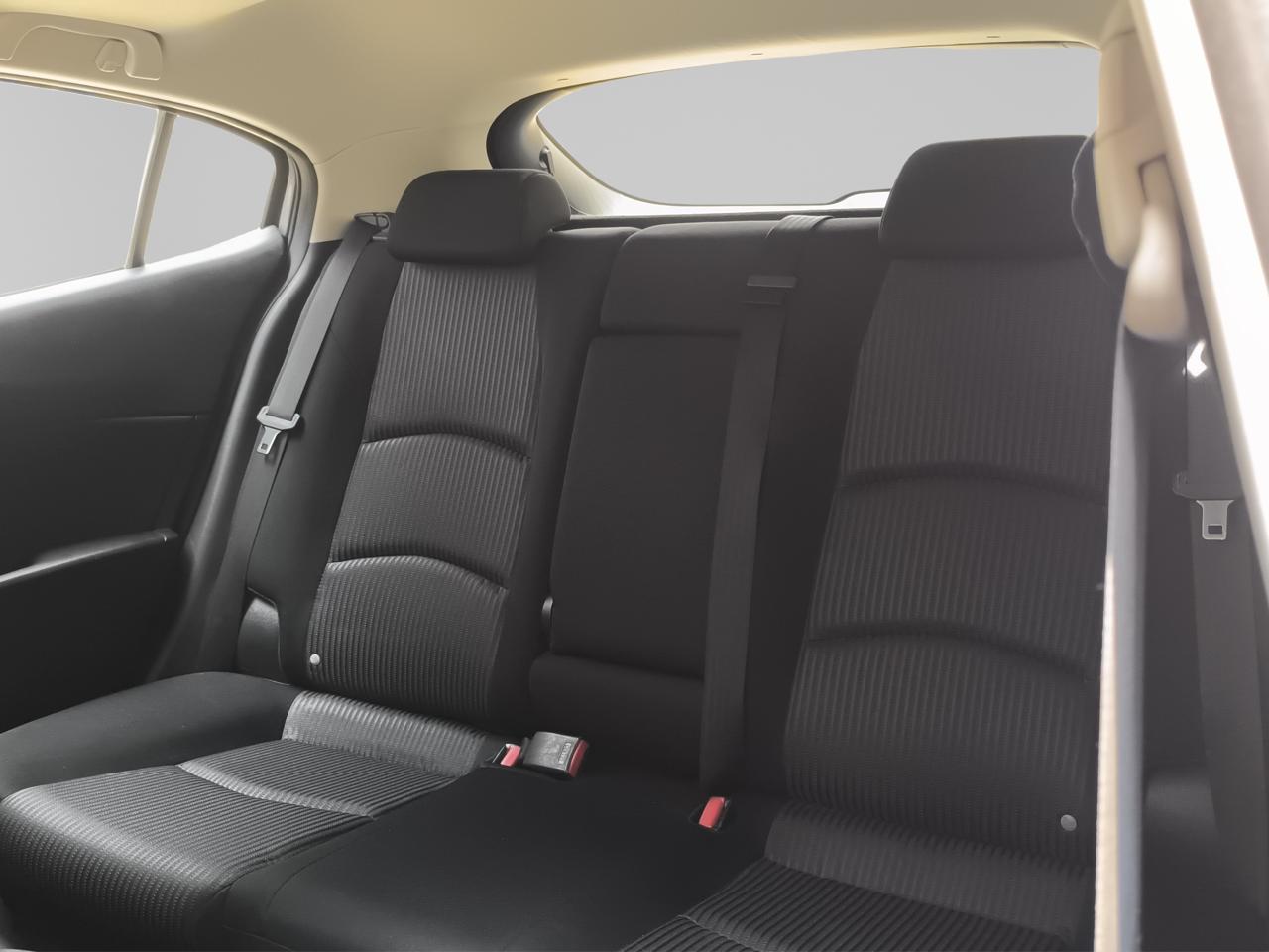 2016 Mazda Mazda 3 2.5 S Hb Mt