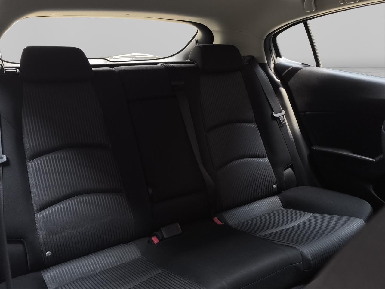 2016 Mazda Mazda 3 2.5 S Hb Mt