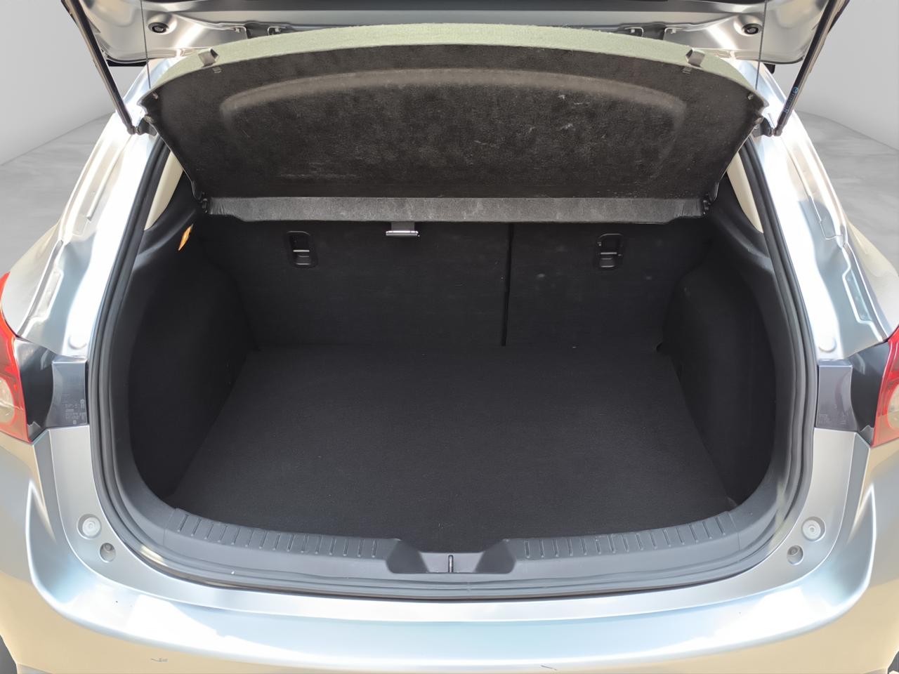 2016 Mazda Mazda 3 2.5 S Hb Mt