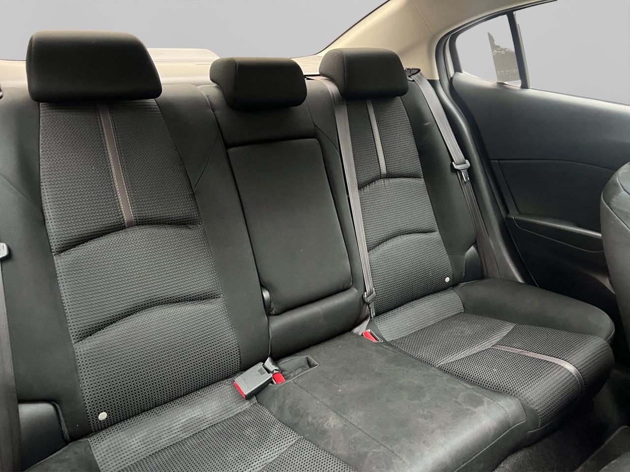 2017 Mazda Mazda 3 2.5 I Sedan Touring At
