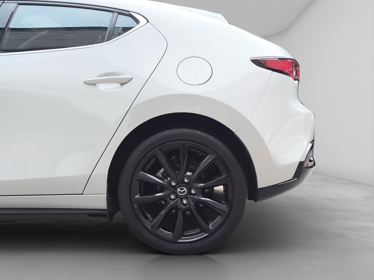 2025 Mazda Mazda 3 2.5 Signature Hb At