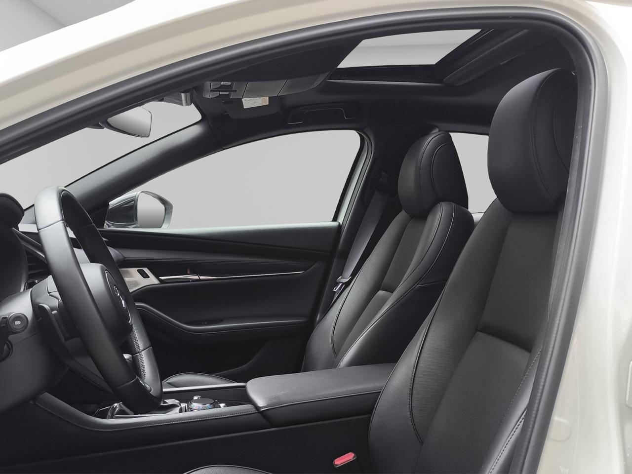 2025 Mazda Mazda 3 2.5 Signature Hb At