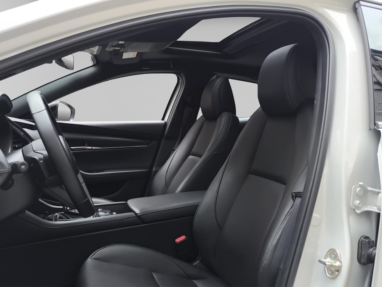 2025 Mazda Mazda 3 2.5 Signature Hb At