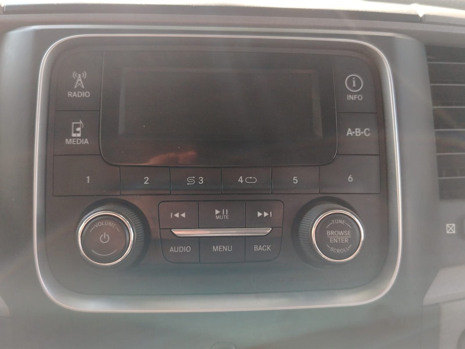 2020 RAM 1500 3.6 V6 ST Cab Regular 4x2 At