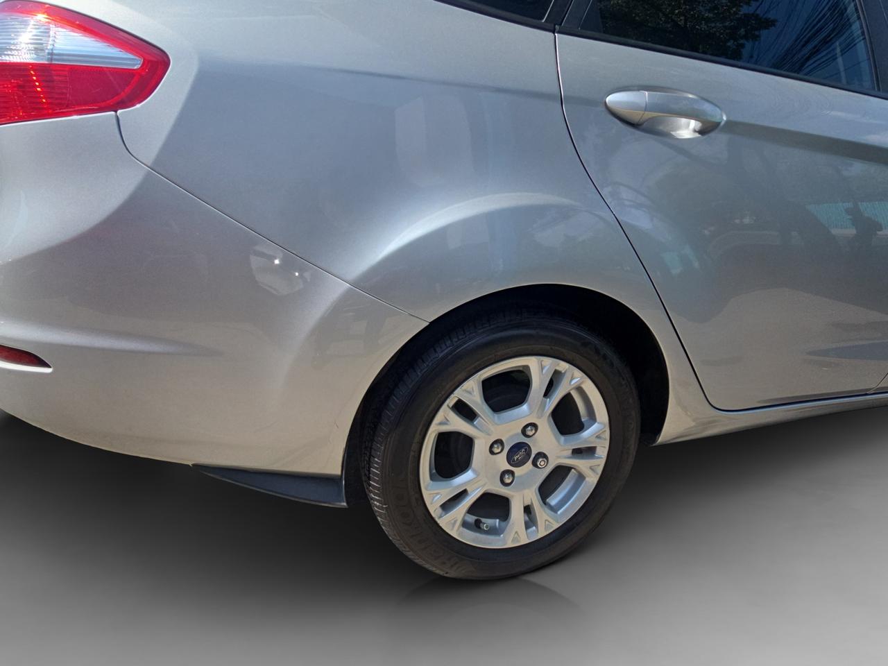 2015 Ford Fiesta 1.6 Se Sedan At