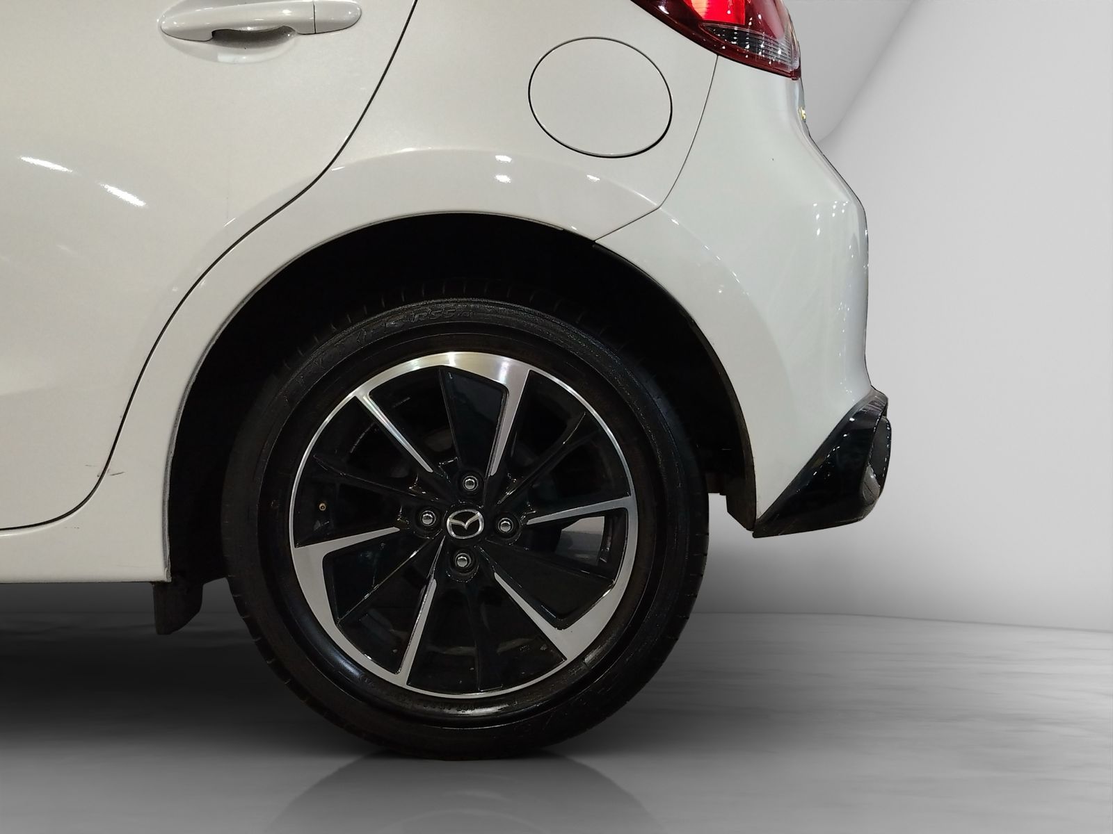 2025 Mazda Mazda 2 2.0 Signature HB At