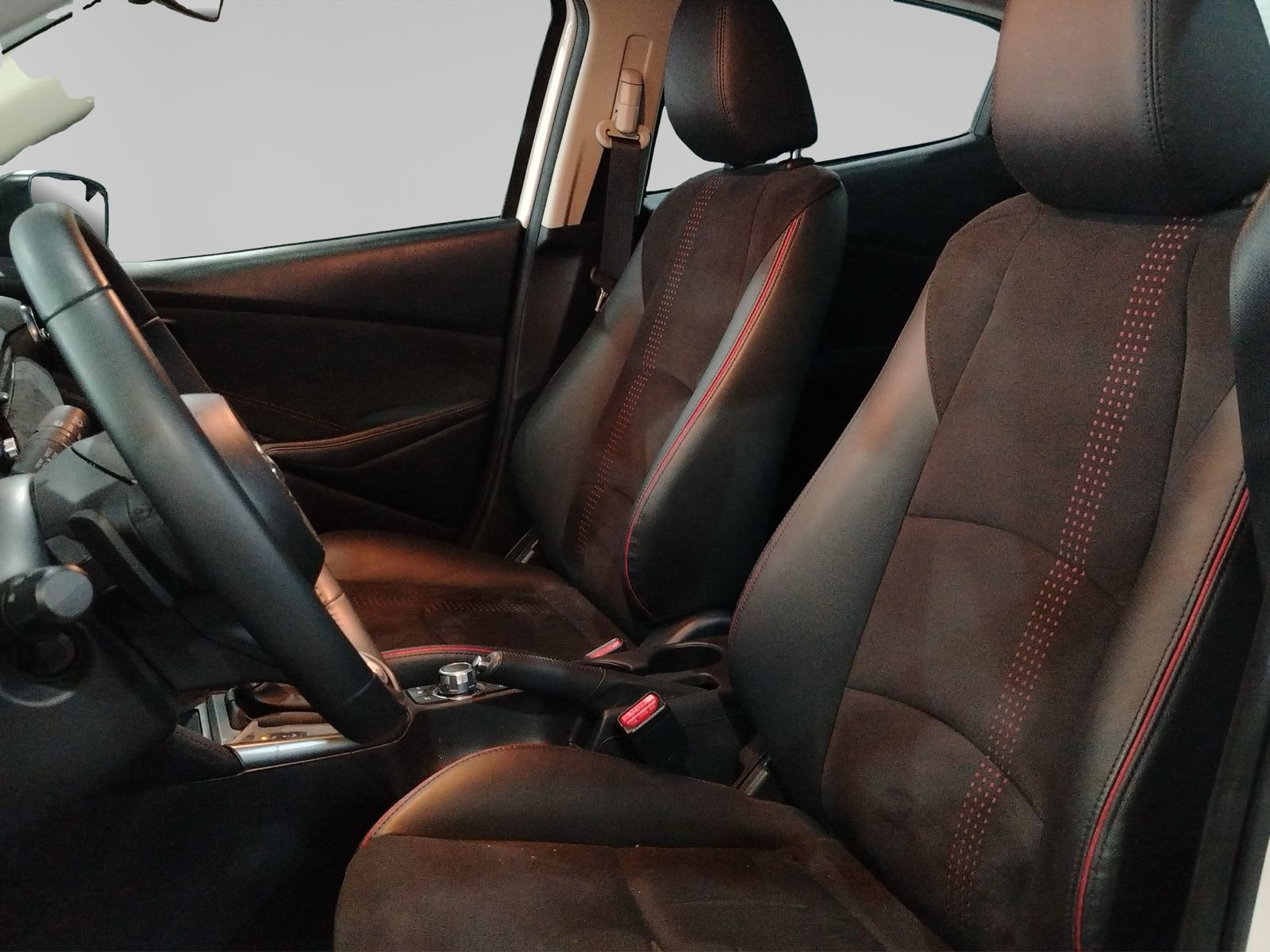 2025 Mazda Mazda 2 2.0 Signature HB At