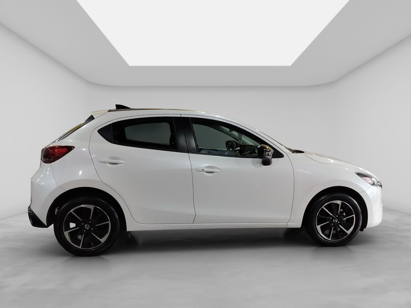 2025 Mazda Mazda 2 2.0 Signature HB At