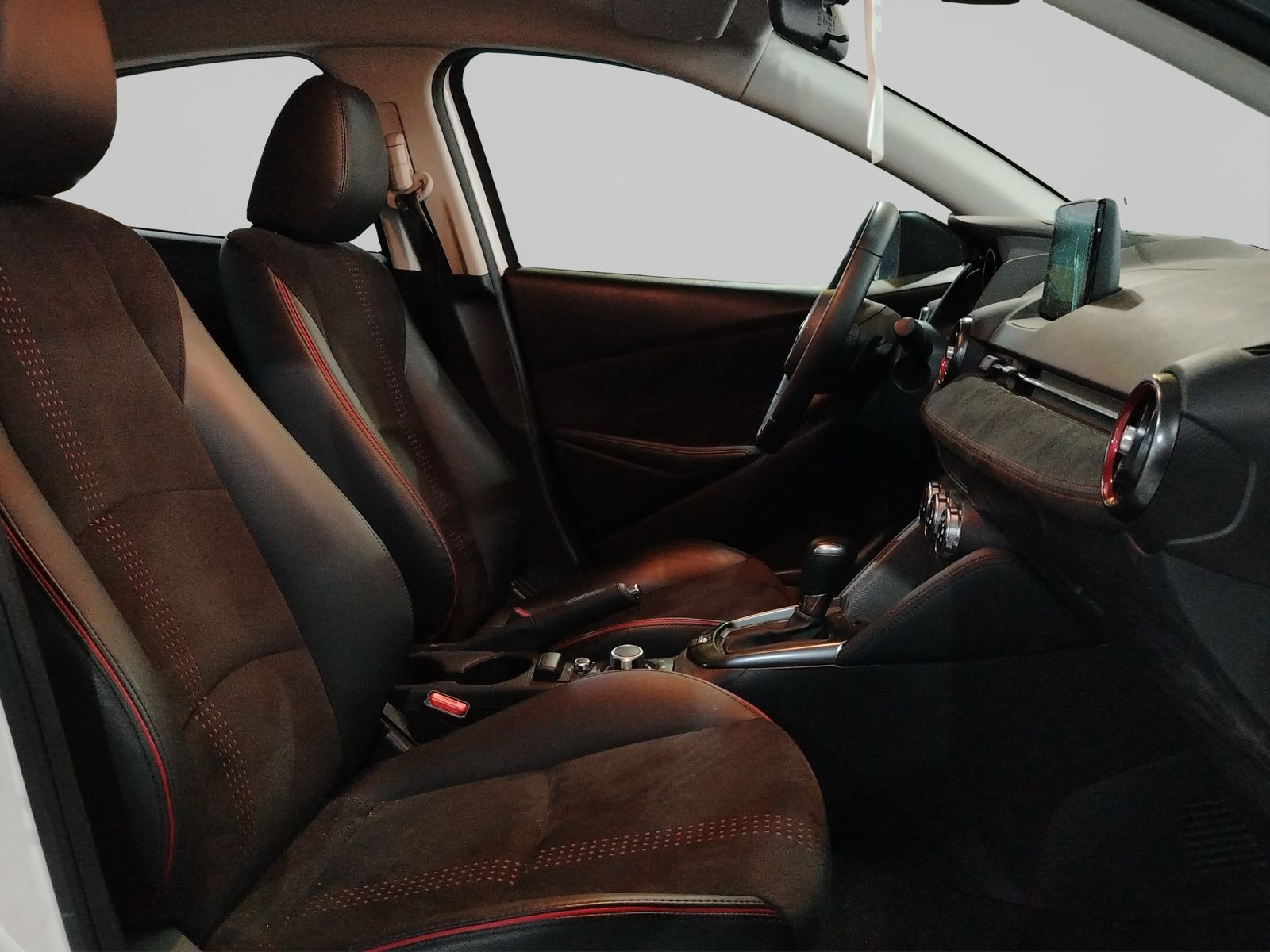 2025 Mazda Mazda 2 2.0 Signature HB At