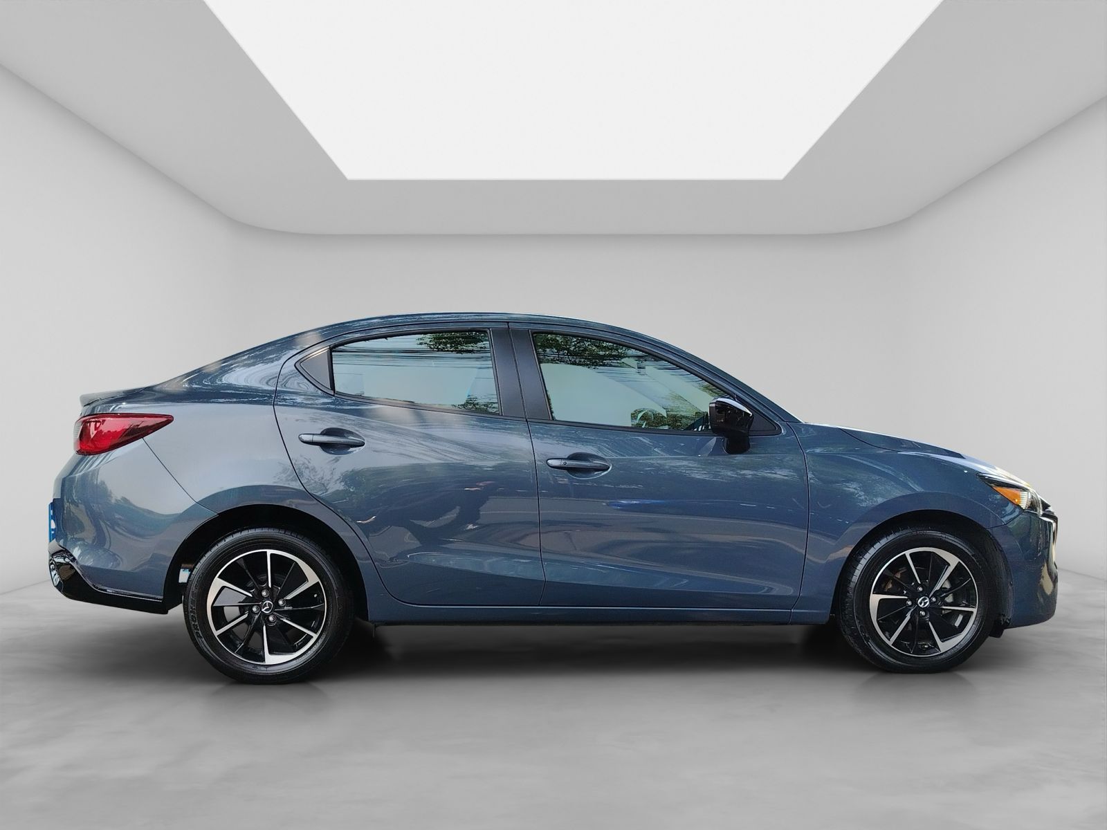 2025 Mazda Mazda 2 2.0 Signature Sedan At