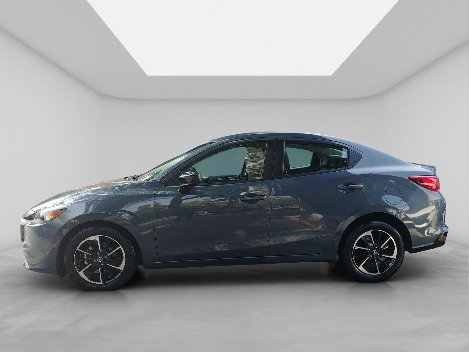 2025 Mazda Mazda 2 2.0 Signature Sedan At